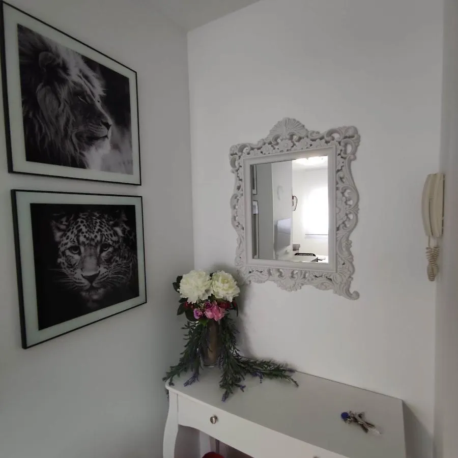 Apartamentos Sol Y Luna Conil Conil De La Frontera Apartment